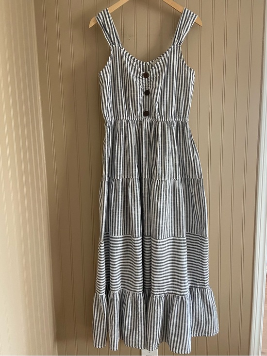 Charlie Paige Dresses & Skirts - Charlie Paige 100% Cotton Black & White Striped Tiered Maxi Dress Women’s Med